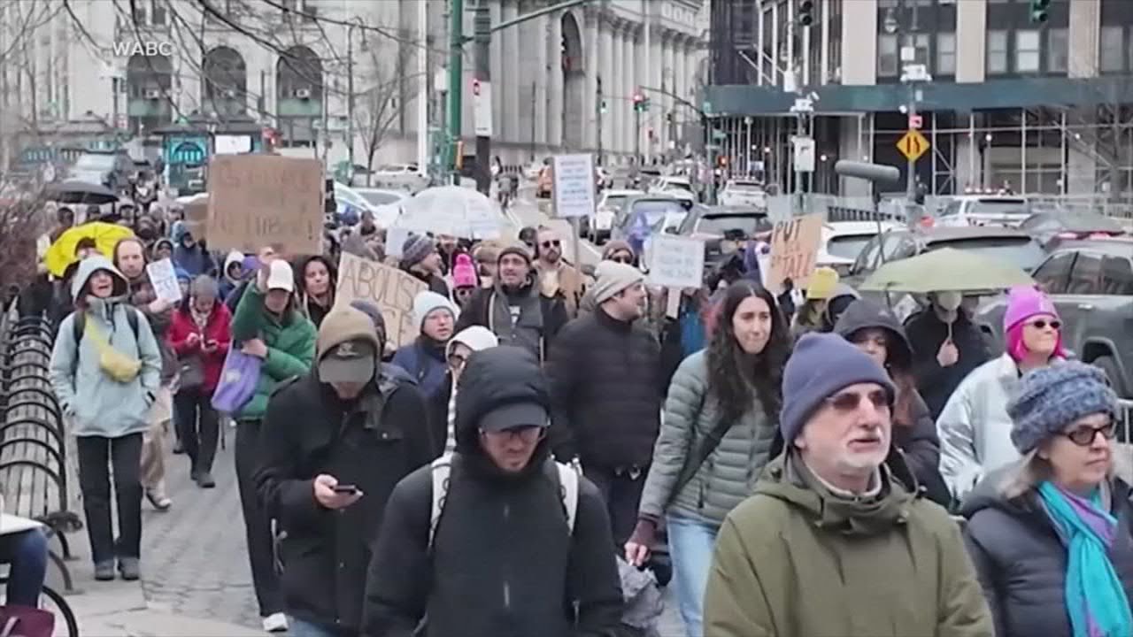 Protestors gather across US as fallout from deadly Minneapolis ICE shooting grows