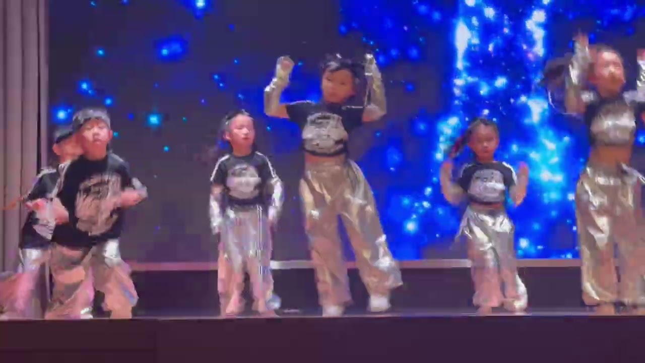 scarlett dance show