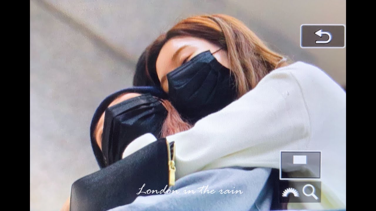 Eunbi and Yenbi [Yenbi] ~ Happy Liar