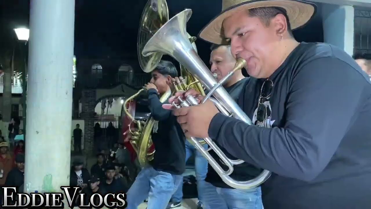 AGARRON DE BANDAS EN EL CARNAVAL DE ICHAN MICHOACAN 2024