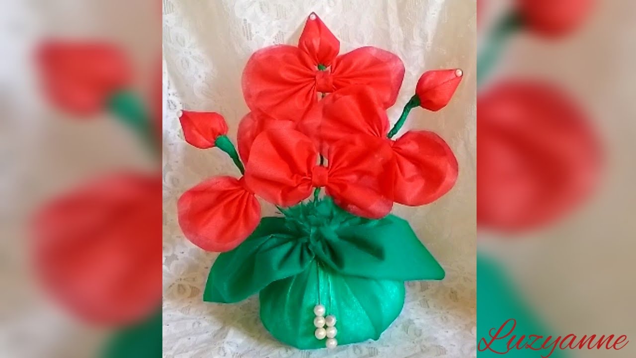 Orquídeas de TNT,no peso de porta,idéia de decoração 💕!!!!!
