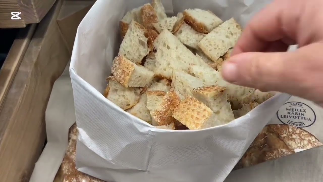 Finlandiya’da AVM Gezisi 🇫🇮 | Birbirinden Güzel Ekmek Çeşitleri 😍