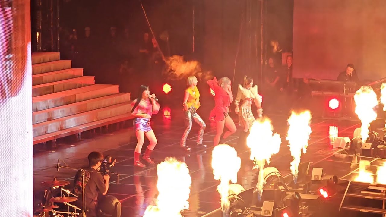 FIRE-2NE1 ♣️ 2NE1콘서트_241004
