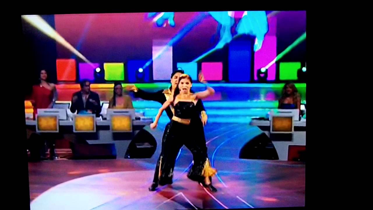 Athena cruz y rommel del rio bailando disco