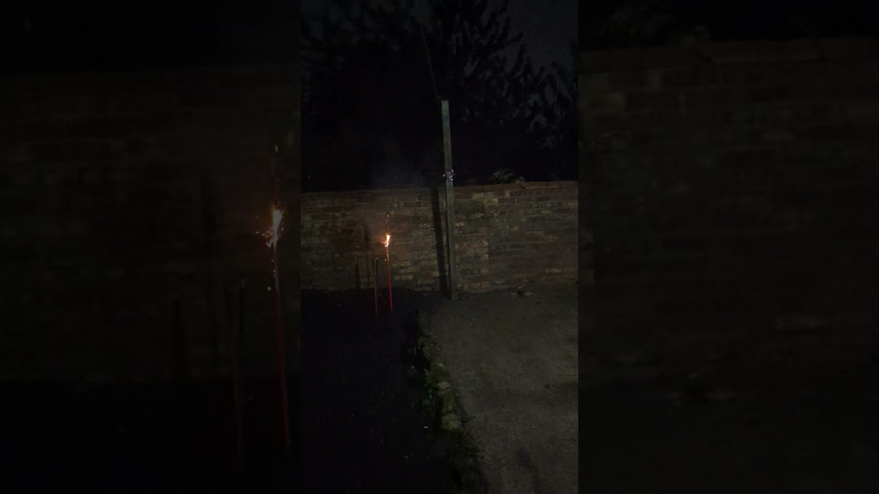 1.3G Black Gemini Rocket (Large) Cosmic Fireworks.