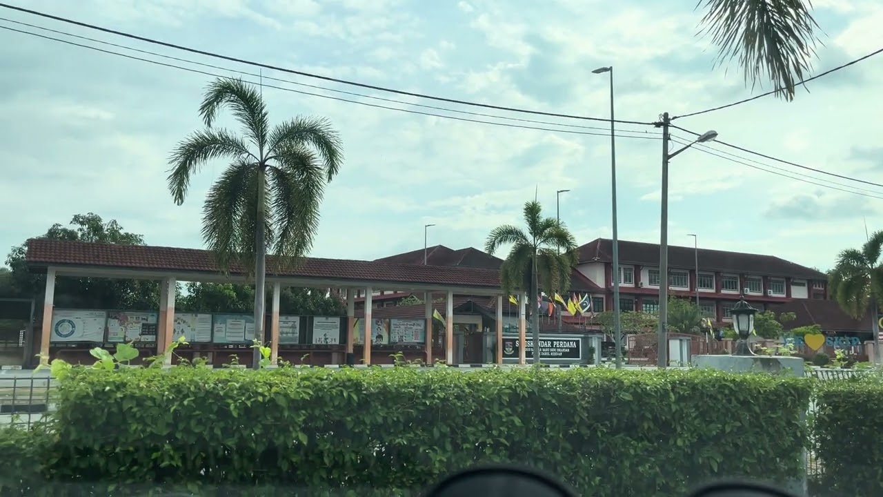 Dlm kawasan masjid S.I 