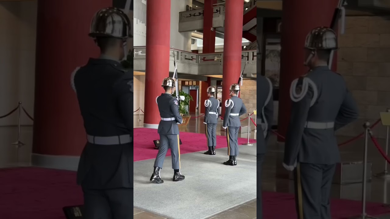 Changing of the Guards at Dr Sun Yat-Sen Memorial.