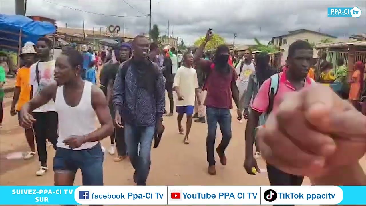 MARCHE DU 11 OCTOBRE : LES POPULATIONS ONT MANIFESTE A L'INTERIEUR DU PAYS
