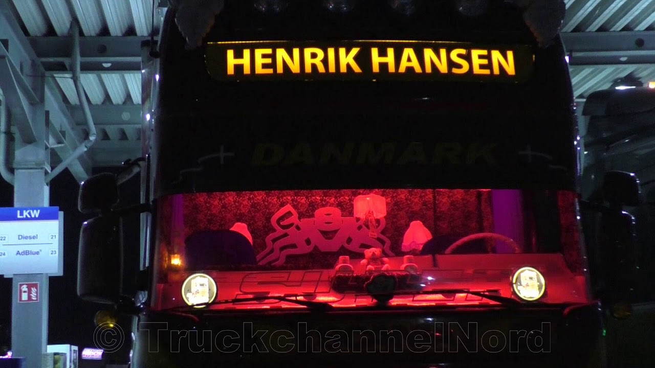 SCANIA 144L V8 530 - Henrik Hansen Transport - Open Pipe Sound!
