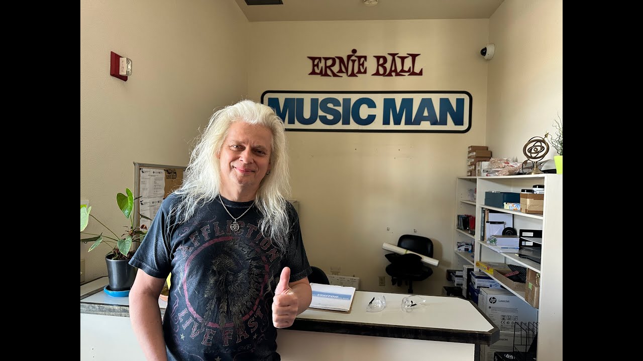 Ernie Ball Factory Tour with Istvan Alapi ( in hungarian language )