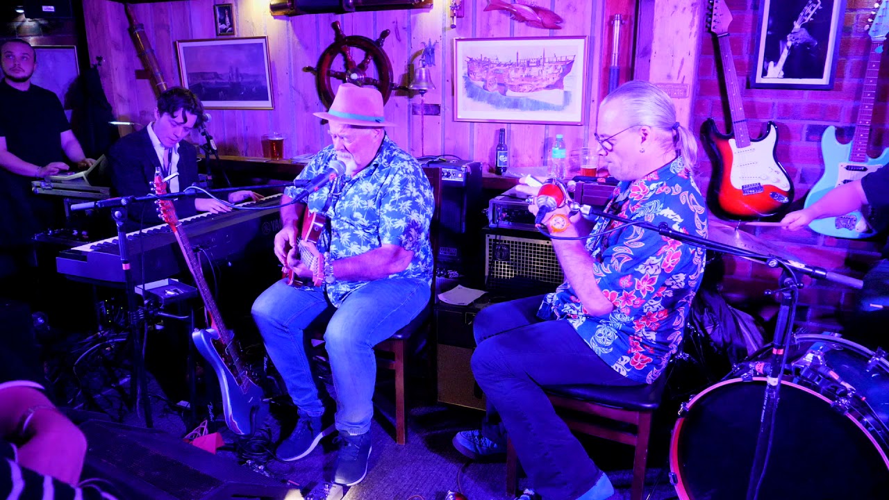 Jolly Jumper & Big Moe with Jimbo Jambo Band