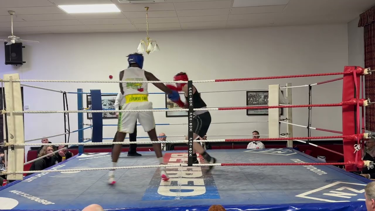 Logan Thurlwell (Henry’s Gym) vs Ajang Bol (Aycliffe ABC) | Henry’s Gym Home Show