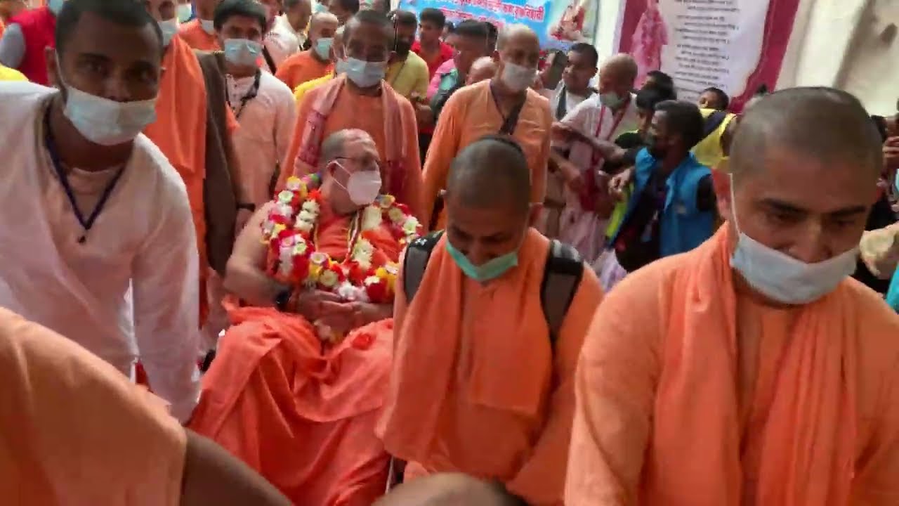 হাজারো ভক্তের উত্তাল ঢেউ, শ্রীল জয়পতাকা স্বামী গুরু মহারাজের রিসিপশনে,ISKCON prabartak Chittagong,