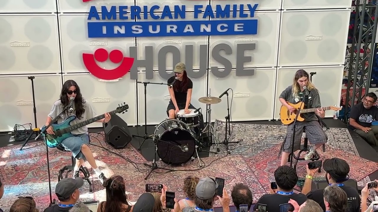 The Warning - ESCAPISM (Acoustic) - Live - @AFI House Summerfest - Milwaukee WI USA - 05Jul2025