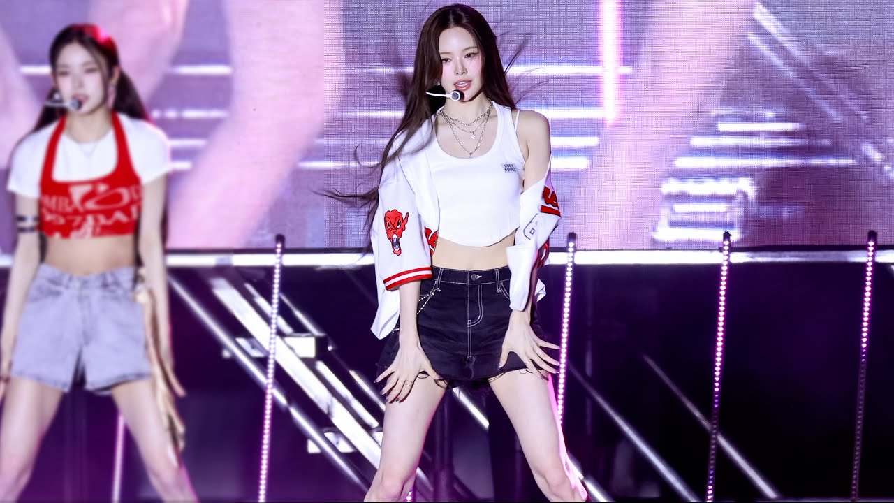izna(이즈나) 방지민 房智珉 | BANG JEEMIN [4K 직캠] 2025 원광대학교 축제 Full Ver. (SIGN + IZNA + IWALY + TIMEBOMB)