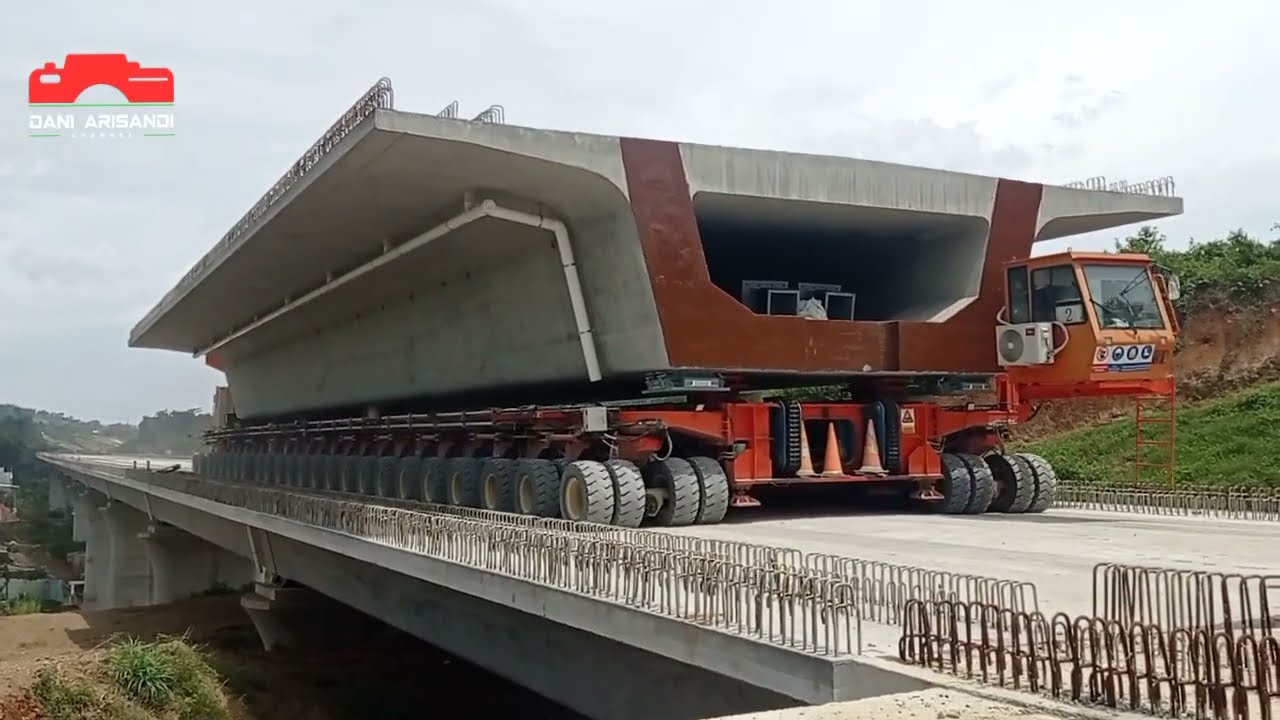 Box Girder 556 Terpasang diLanjut Pasang Box Girder 557 #Progres kereta cepat Jakarta Bandung
