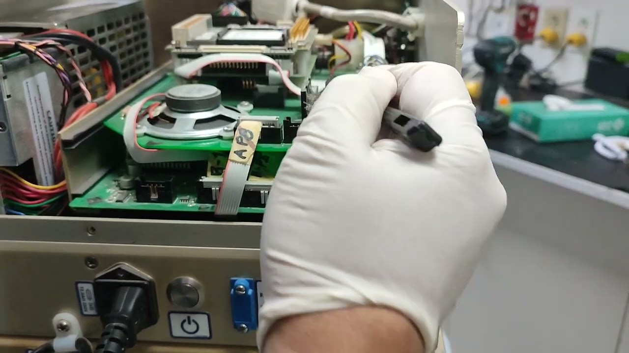 HOW TO REPAIR SLE 5000 VENTILATOR NO DISPLAY ON THE SCREEN
