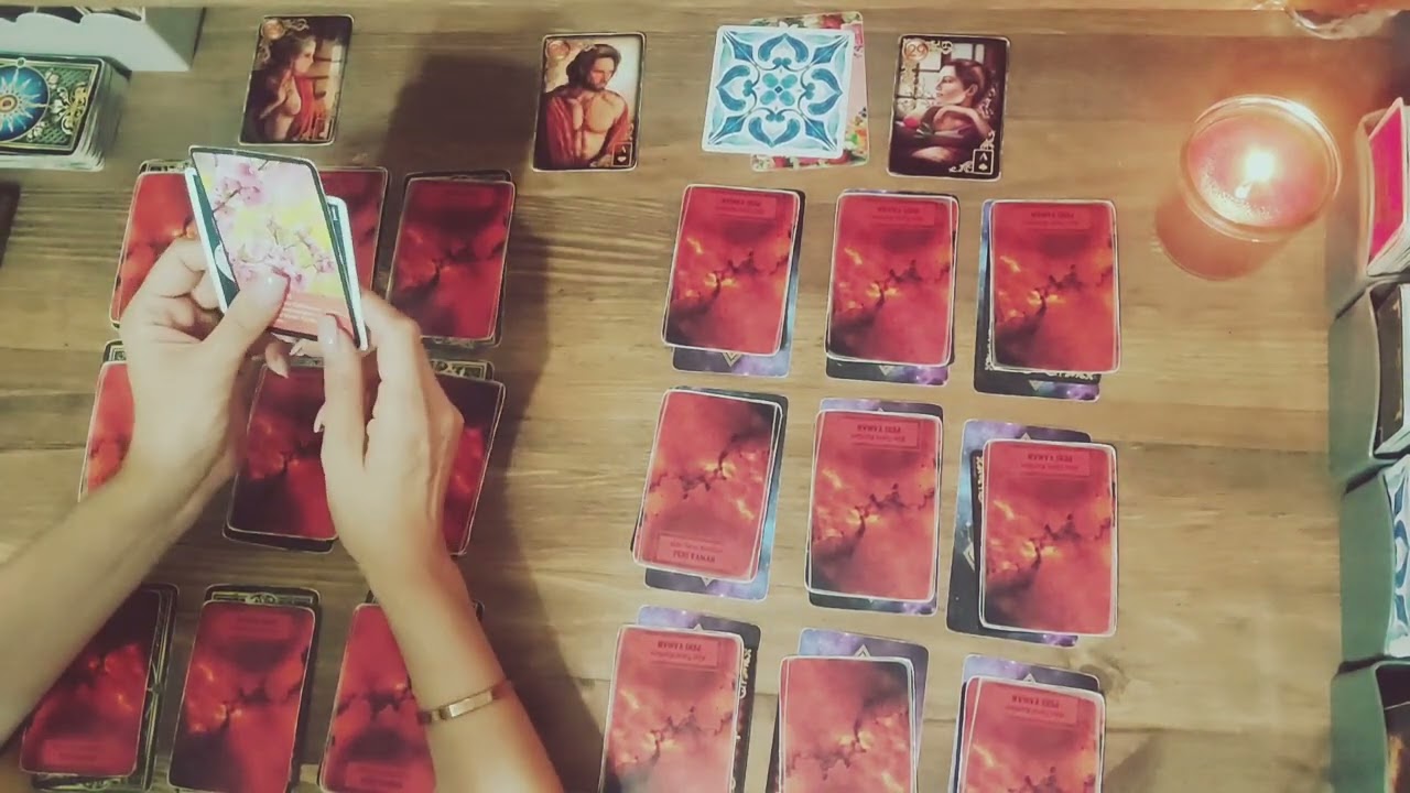 Aklımdaki kişinin 3.kişi ile alakalı ve benimle alakalı enerjisi ve olası süreç enerjisi#tarot#💔❤️