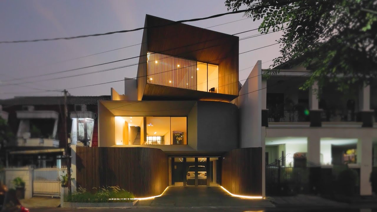 M HOUSE