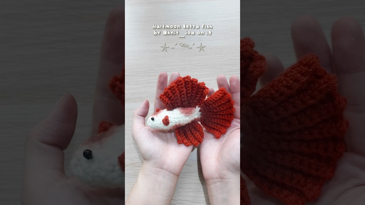 Finding FREE crochet patterns so you don&rsquo;t have to #crochetideas Halfmoon betta fish amigurumi cute