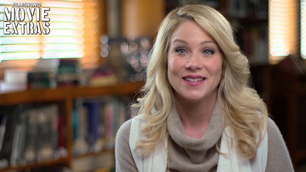 Bad Moms | On-set with Christina Applegate 'Gwendolyn' [Interview]