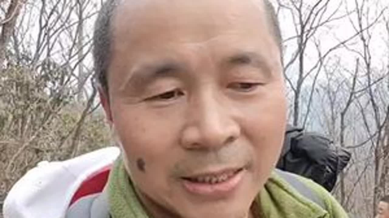 环形穿越搁船尖，全程15公里左右。途经搁船尖核心风景区，皂汰村，福泉村，大光明顶，鸭子塘村，里高山村、小阜舍村（小布达拉宫）、中坑村直达起点处的停车场。搁船尖，位于安徽省黄山市歙县金川乡，主峰“...