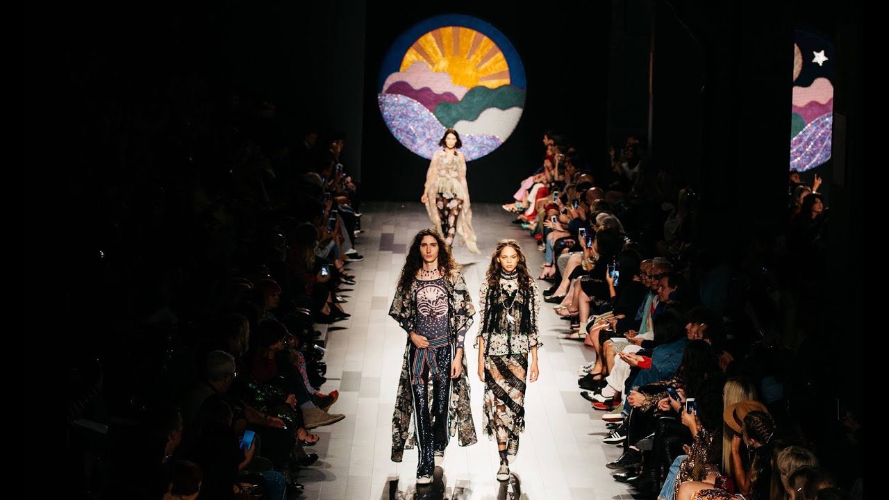 Anna Sui Spring 2018 Runway Show