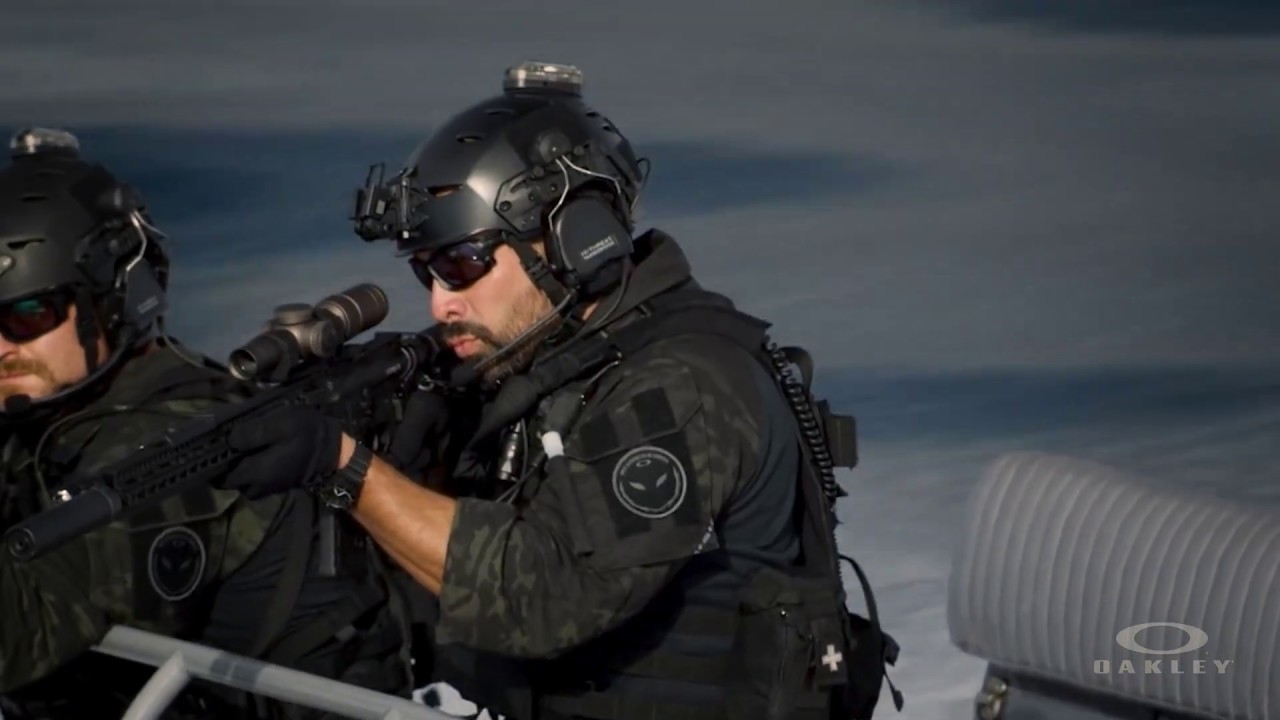 Oakley&reg; Standard Issue&trade; - Military and Veteran Benefits