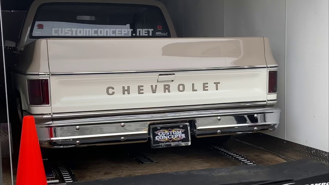 Delivery of my square body c10 👀