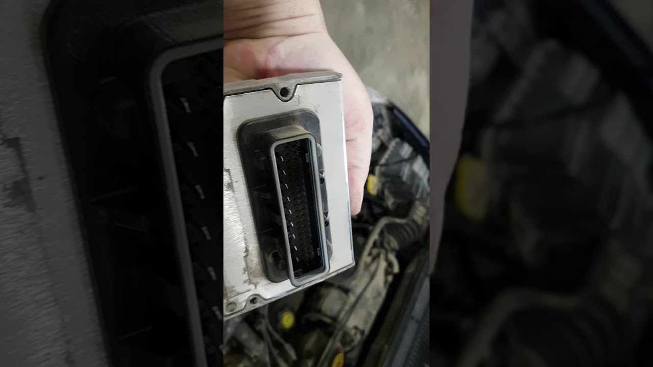 Dodge Caravan One Headlight not working 2001-2007 - easy fix