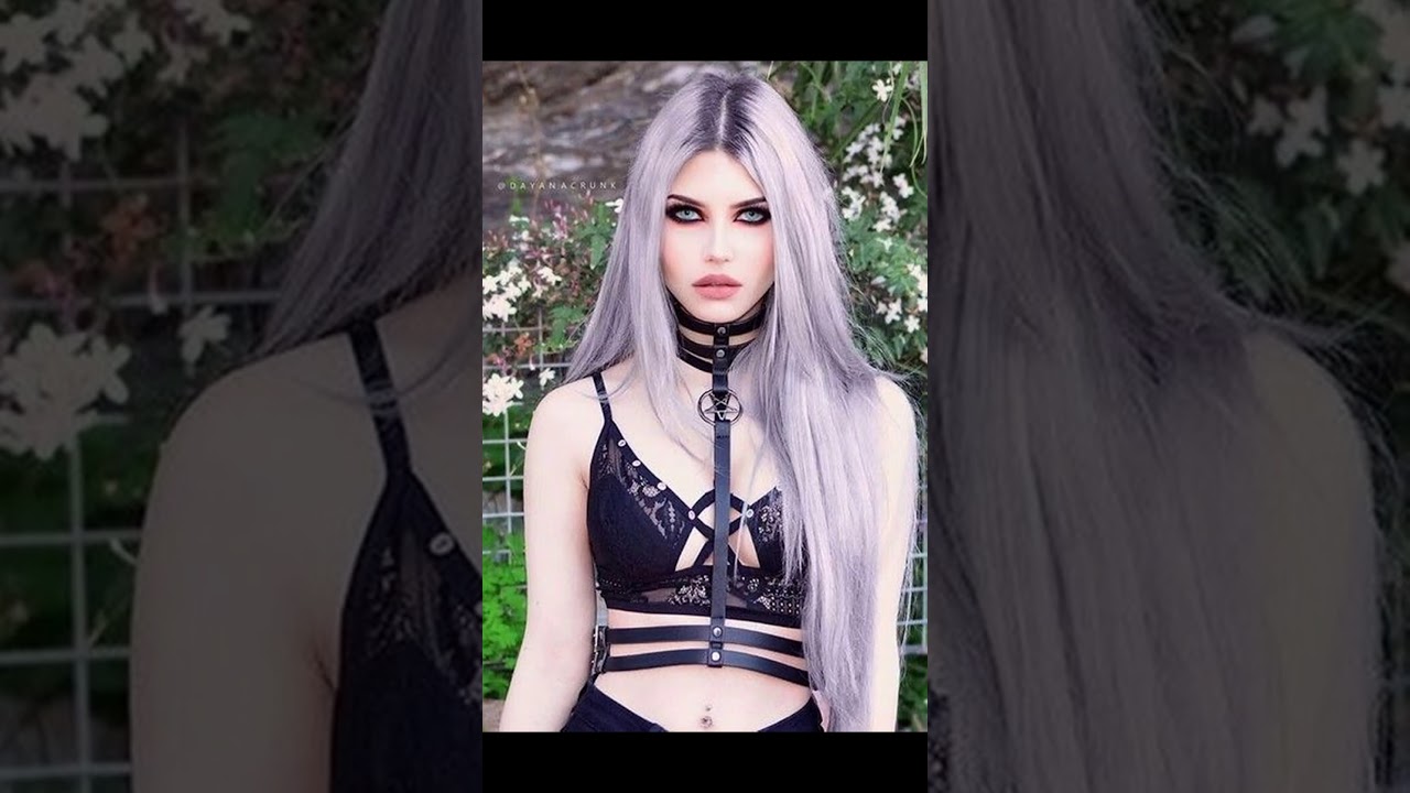 beautiful goth girls