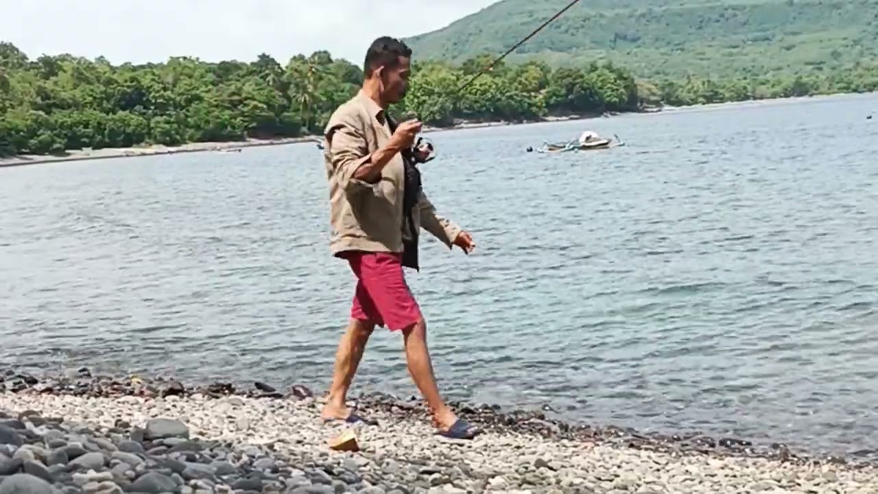 Casting dengan sabiki pelampung di pinggiran 