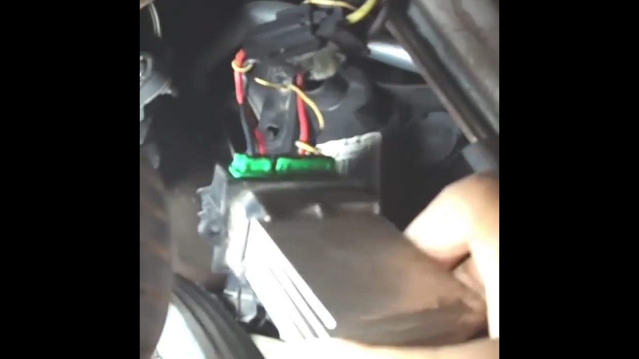 مروحة مكيف السيارة الداخلية لا تعمل AC blower fan motor not working - air conditioner fan relay
