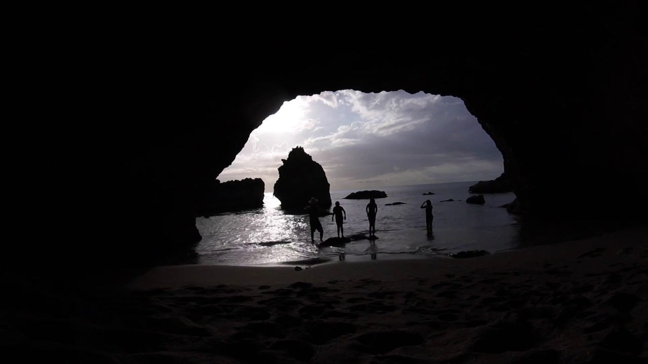 Cueva Punta Borinquen  / Aguadilla