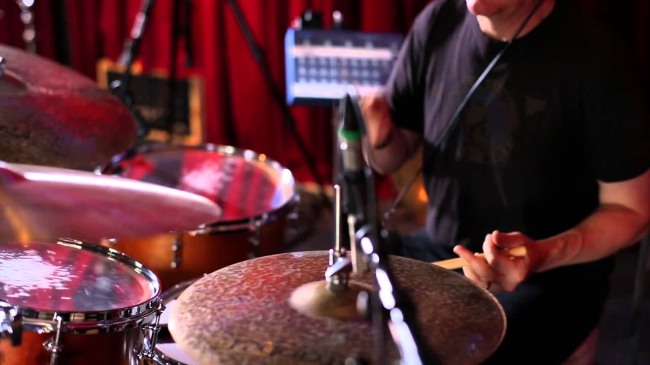 How to record drums with multiple microphones