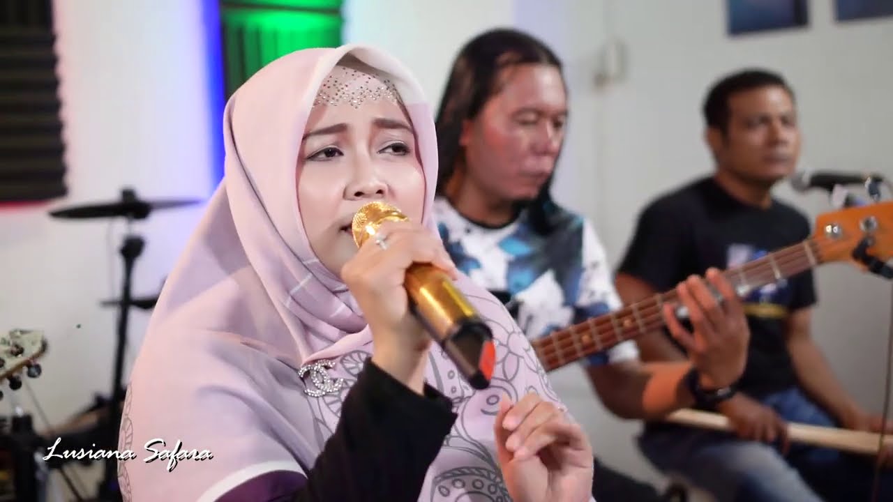 Mengejar Badai - cover Lusiana Safara