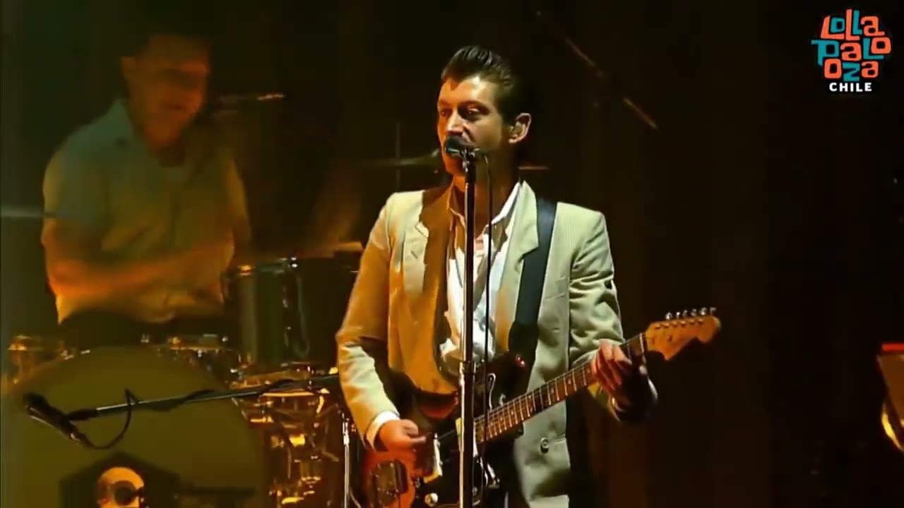 Arctic Monkeys - Dancing Shoes - [Lollapalooza Chile 2019]