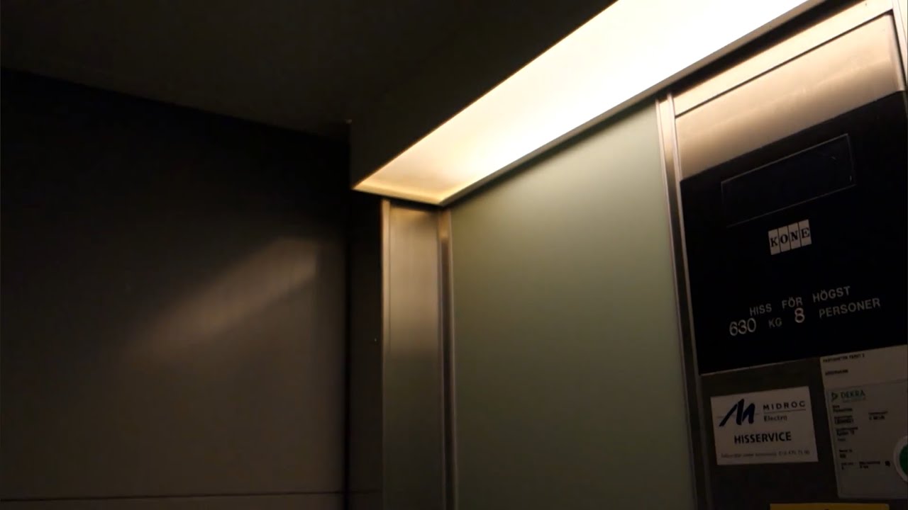 Throwback to 2016! 1991 KONE Roped Hydrualic Elevator @ Ågatan 13, Söderhamn, Sweden.