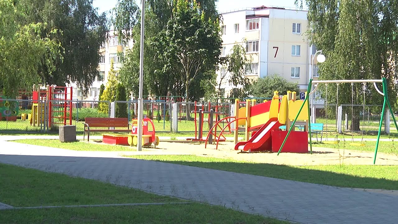 2024-07-23 День города Жабинки: вручение ключей от квартир новоселам