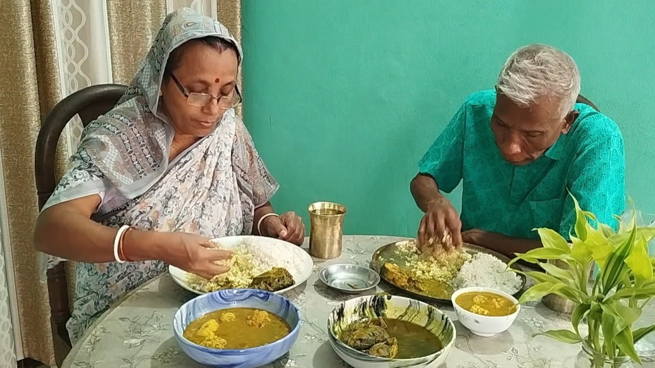 ইলিশমাছ বাটা কাঁচামরিচ আর বেগুন দিয়ে রান্না,সাথে মাশকলাইএর ডাল।dailyvlog #cooking