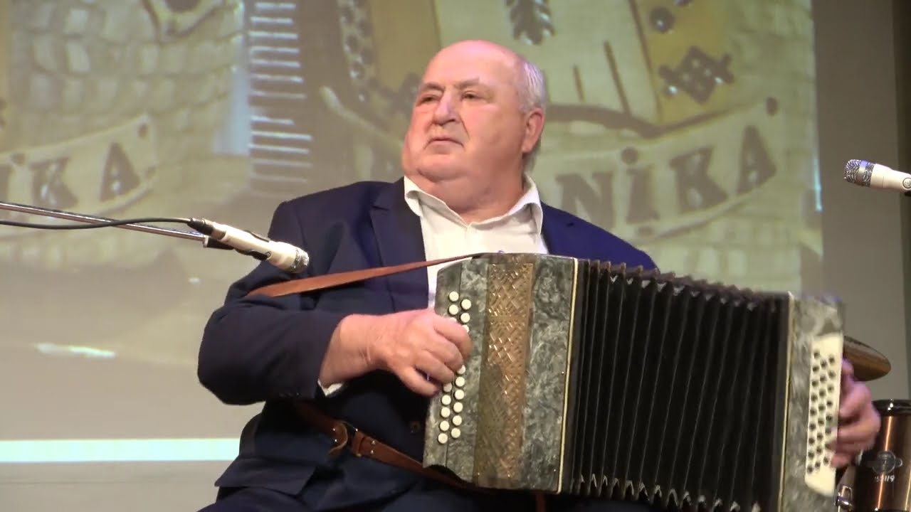 Aviečiavo po šilelį mergina jauna. Romas Leonavičius. Gelgaudiškio armonika. Gelgaudiškis 2024 10 06