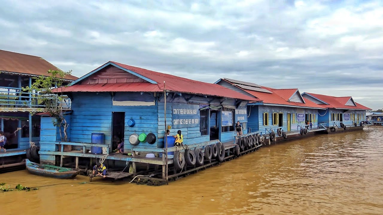Tonl&eacute; Sap Lake - Cambodia (4K)