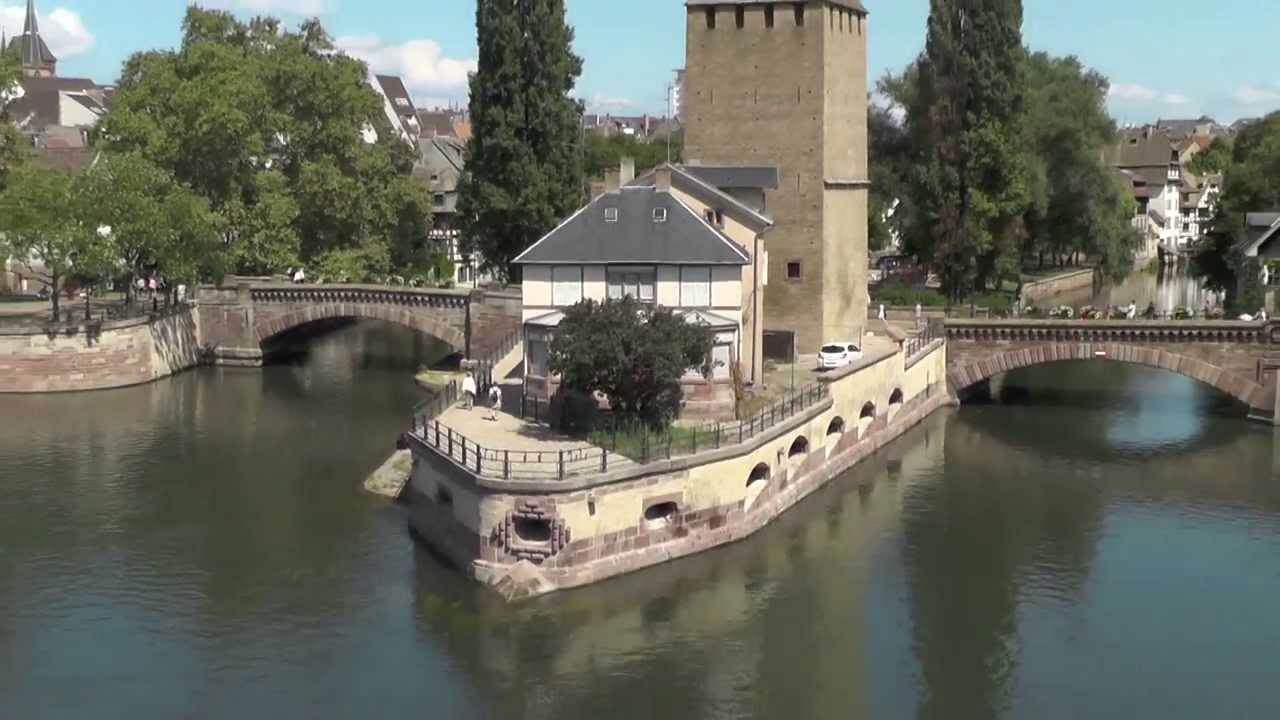 France, Strasbourg - Barrage vauban и ponts couverts