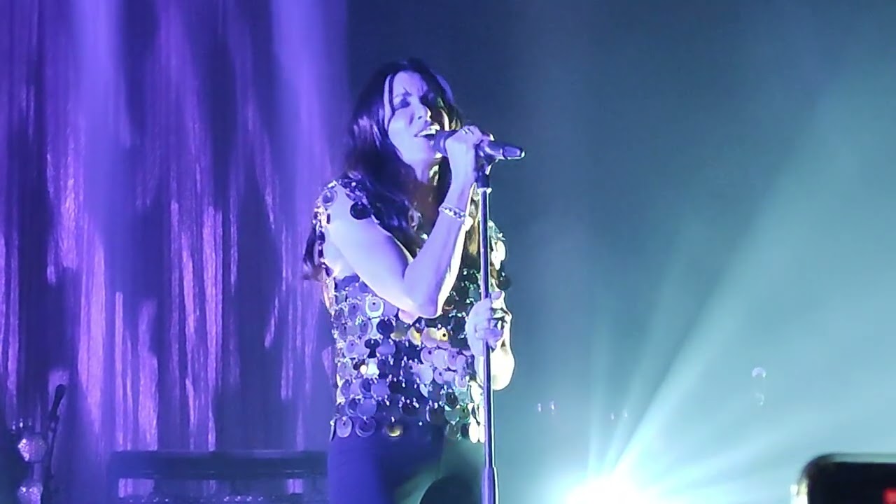 En attendant / Jenifer / Annecy Arcadium/ 24.11.23