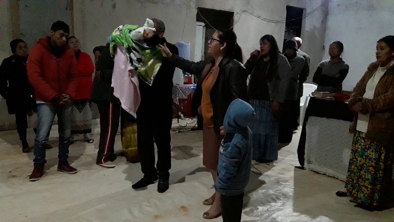 Aldeia brejao pastora Lucimar apresentando crian&ccedil;a pra jesus