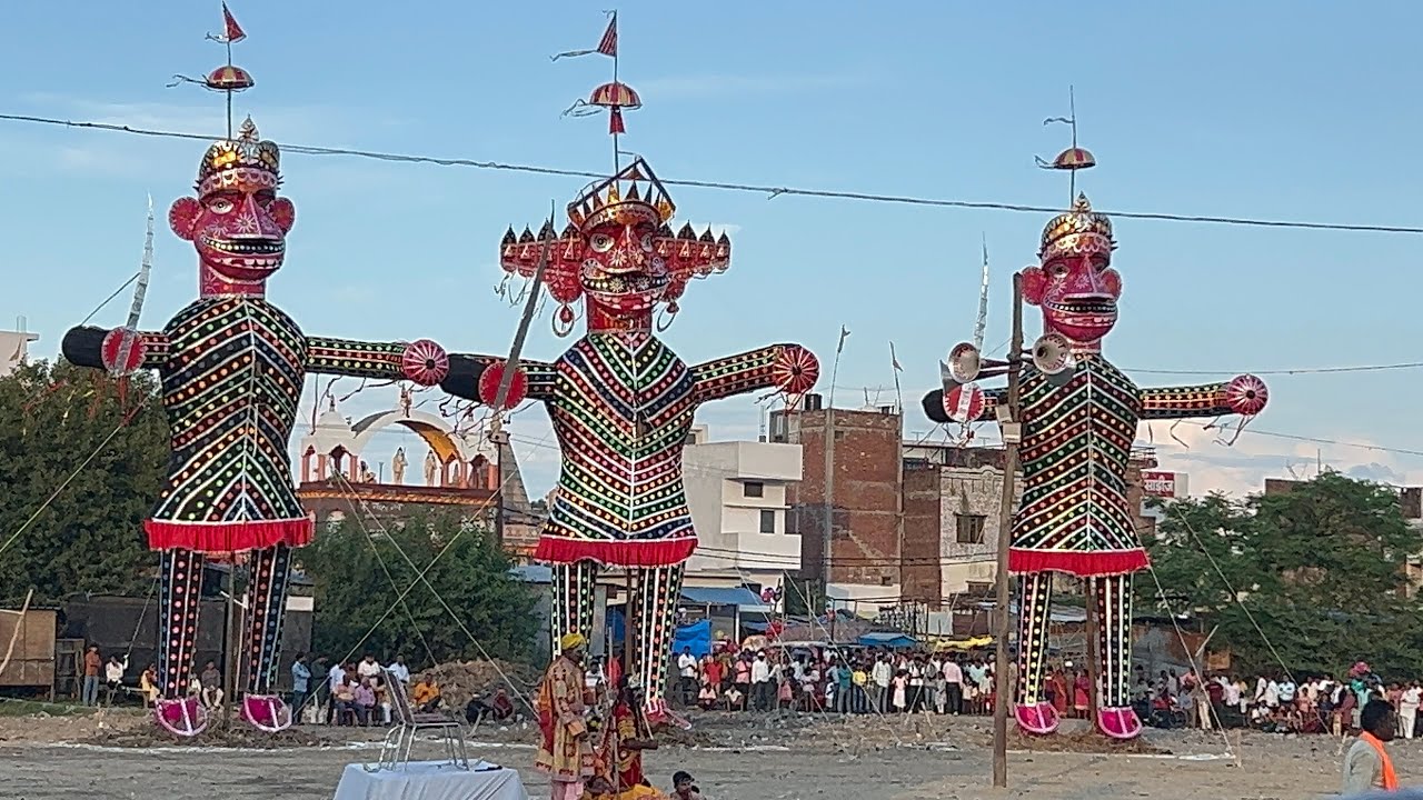 गोला छोटी काशी में रावण का दहन सभी भाइयों को जय श्री राम🙏🚩#subscribe #like#comment,Main Jai Shri Ram