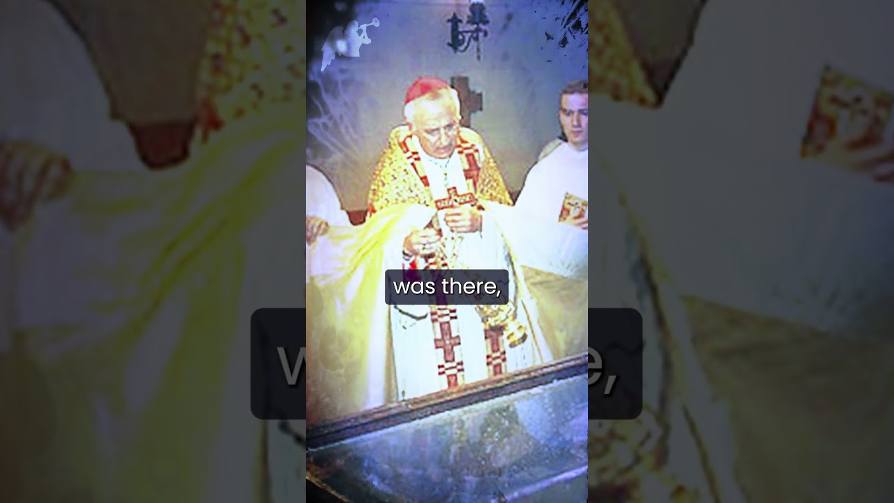 Padre Pio's body is still intact. Nails and beard still growing. Fr John Iacono #padrepio