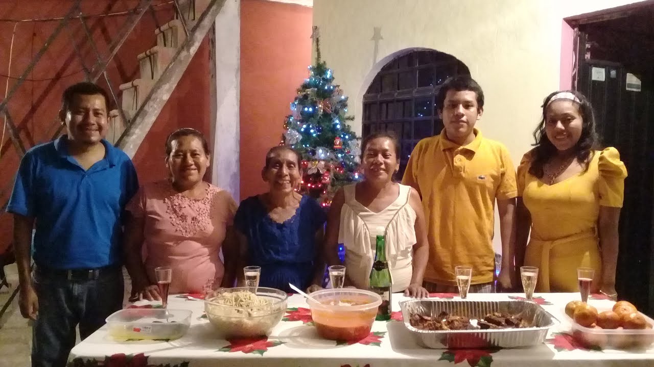 BARBACOA DE RES, CENA DE NAVIDAD Y LES PRESENTO A MI FAMILIA | DOÑA LUPITA
