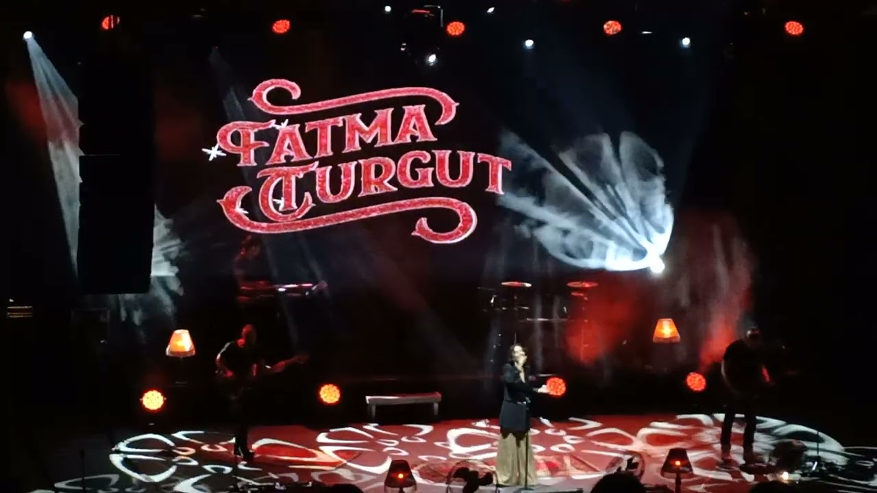 Fatma Turgut - İkimizden Biri | Antalya Açıkhava Tiyatrosu | 12 Kasım 2022