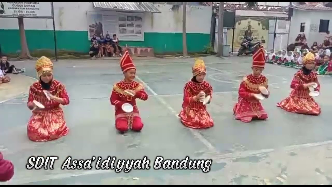 Tari Piring II Praktik SBdP Kelas 5